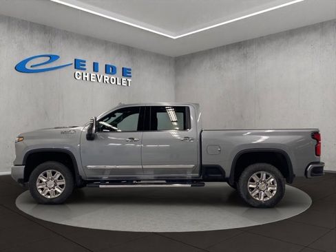 New 2026 Chevrolet Silverado 2500 High Country w/ Z71 Off-Road Package image 8