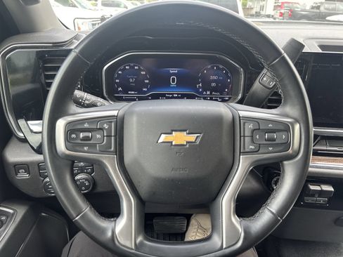 Used 2024 Chevrolet Silverado 3500 LT AWD/4WD image 17