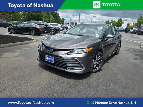 Used 2023 Toyota Camry XLE FWD image 1