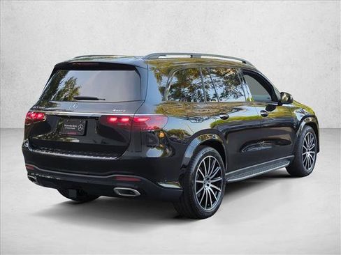 New 2026 Mercedes-Benz GLS 580 4MATIC image 2