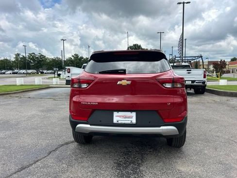 New 2026 Chevrolet TrailBlazer LT w/ LT Cold Weather Package FWD image 4