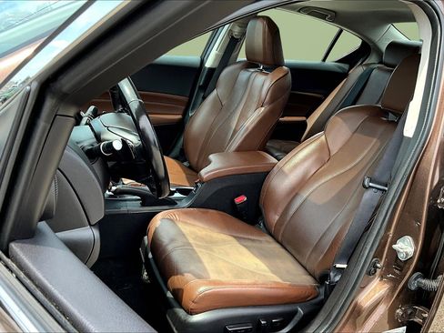 Used 2019 Acura ILX w/ Premium Package image 16