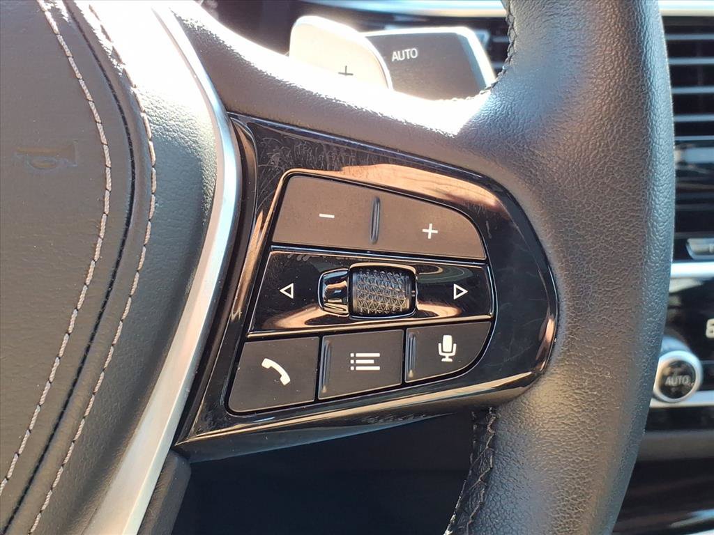 Used 2023 BMW 530e xDrive w/ Convenience Package AWD/4WD image 31