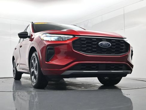 Used 2023 Ford Escape ST-Line AWD/4WD image 49