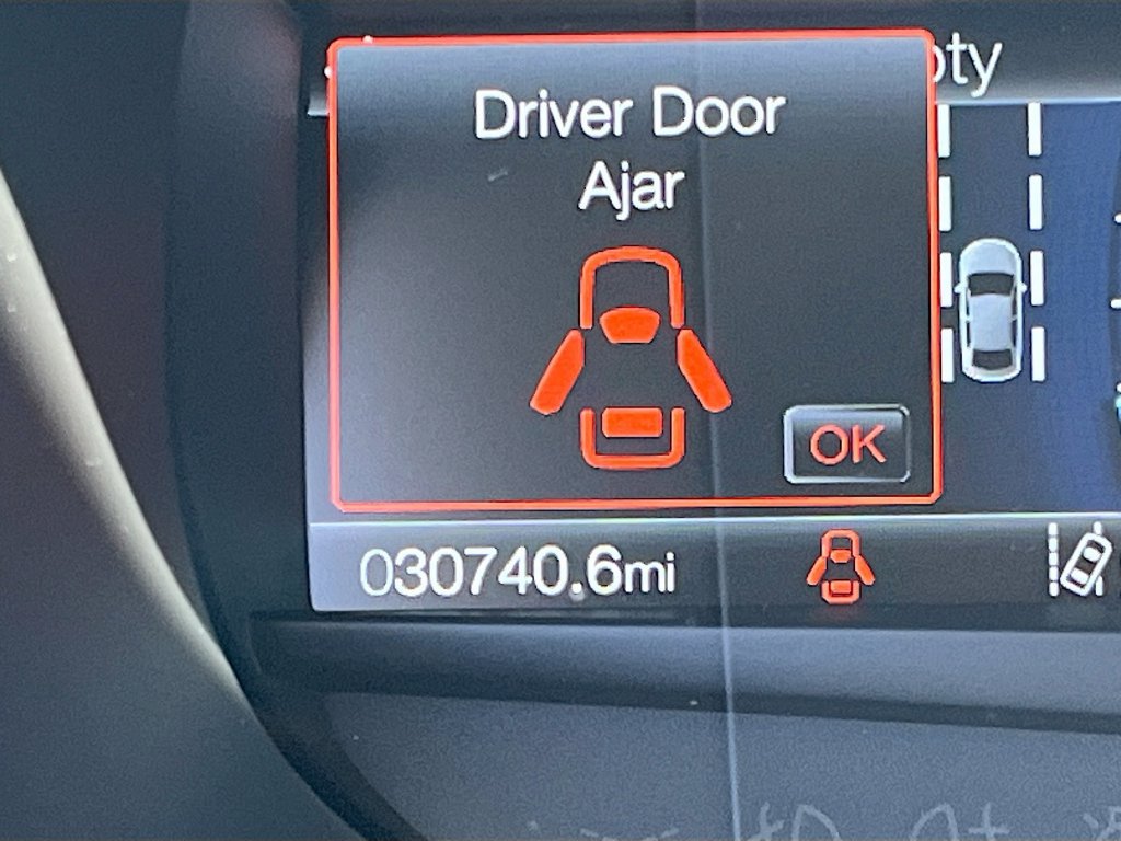 Used 2022 Ford Edge SEL w/ Convenience Package AWD/4WD image 12