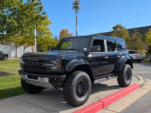 New 2025 Ford Bronco Raptor image 4