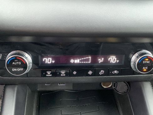 Used 2023 Mitsubishi Outlander SE image 7