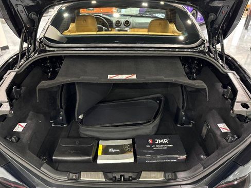 Used 2010 Ferrari California $226K MSRP image 17