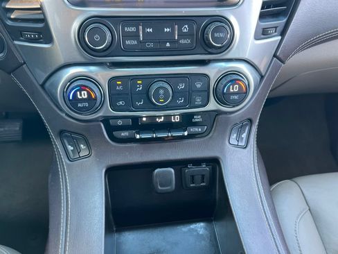 Used 2016 Chevrolet Tahoe LT AWD/4WD image 38