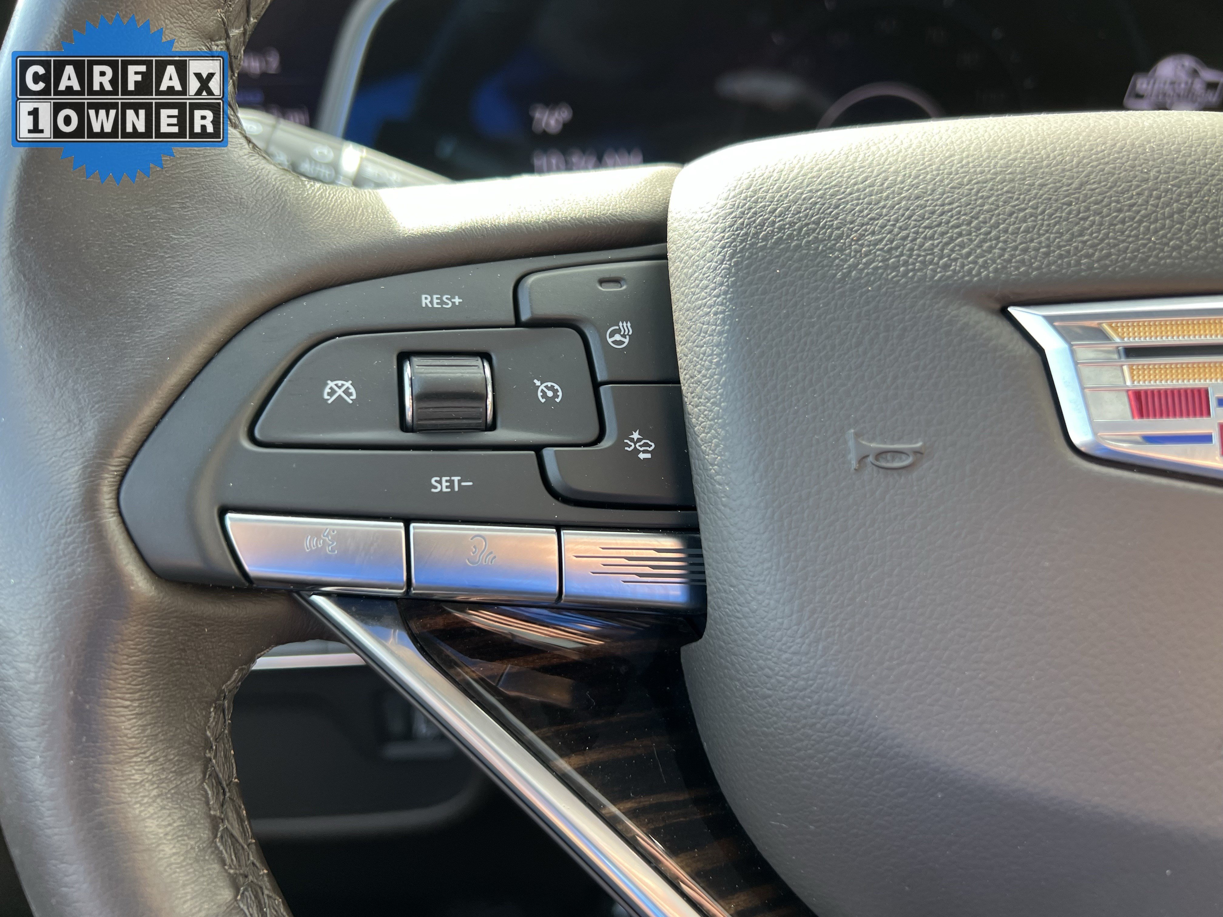 Used 2023 Cadillac Escalade Premium Luxury w/ LPO, Illumination Package AWD/4WD image 19