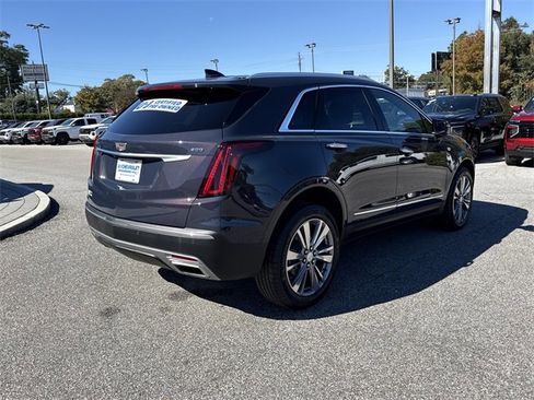 Used 2025 Cadillac XT5 Premium Luxury image 3