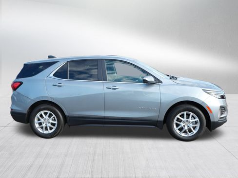 Used 2024 Chevrolet Equinox LT FWD image 8