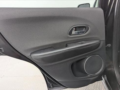 Used 2022 Honda HR-V EX image 16