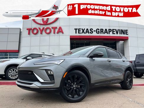 Used 2025 Buick Envista Sport Touring image 1