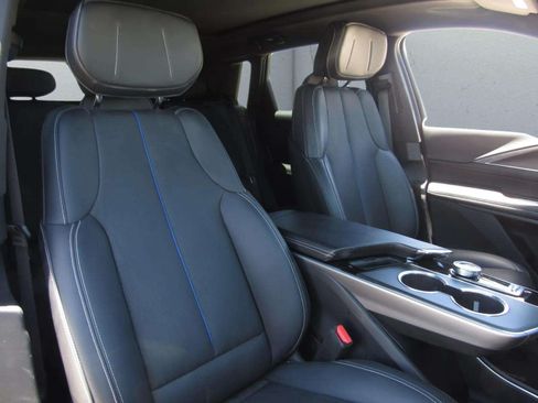 Used 2024 Cadillac Lyriq Sport RWD image 10