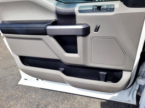 Certified 2019 Ford F150 XLT RWD image 13
