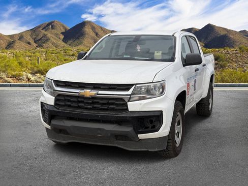 Used 2021 Chevrolet Colorado W/T w/ WT Convenience Package RWD image 2