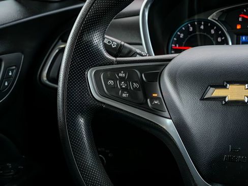 Used 2023 Chevrolet Equinox LT image 45