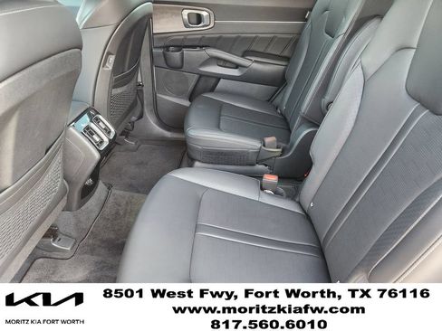 Certified 2025 Kia Sorento SX AWD/4WD image 28