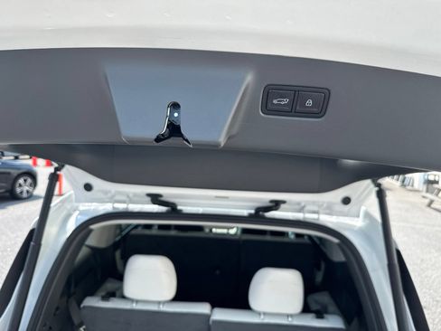 Certified 2026 Hyundai Santa Fe SE FWD image 11