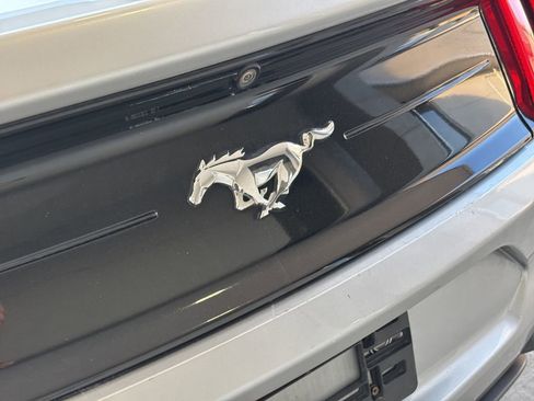 Used 2020 Ford Mustang Coupe image 9