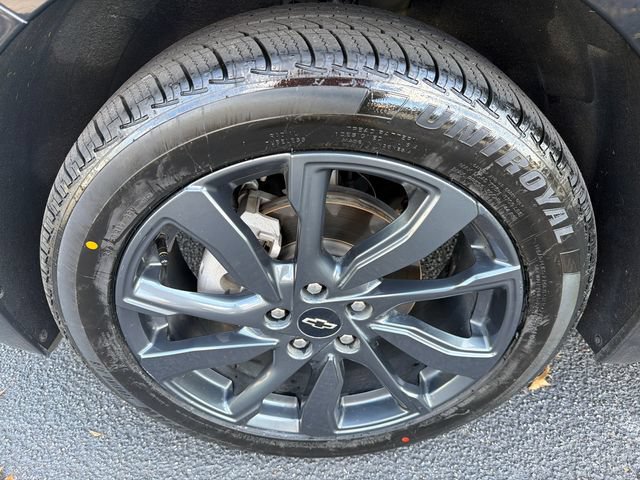 Used 2023 Chevrolet Equinox RS FWD image 11