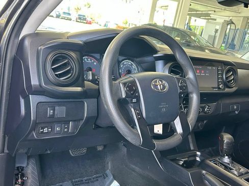 Used 2020 Toyota Tacoma SR w/ SR Convenience Package RWD image 32