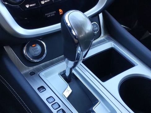 Used 2018 Nissan Murano SL w/ Moonroof Package image 27