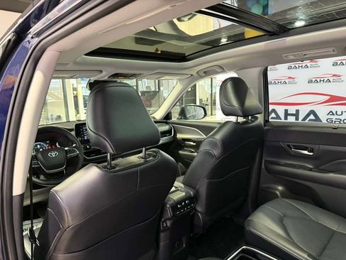 Used 2025 Toyota Grand Highlander AWD image 35