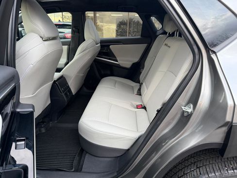 Used 2024 Toyota bZ4X AWD w/ Weather Package image 7