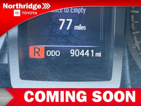 Used 2017 Toyota Tacoma TRD Sport w/ Tow Package RWD image 10