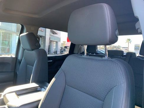 Used 2024 GMC Sierra 1500 Pro w/ Convenience Package image 19