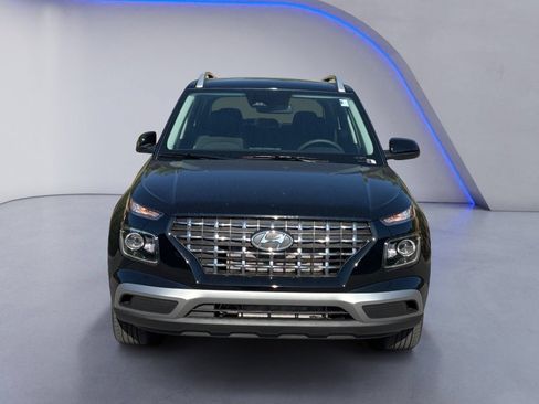 Used 2026 Hyundai Venue SEL FWD image 5