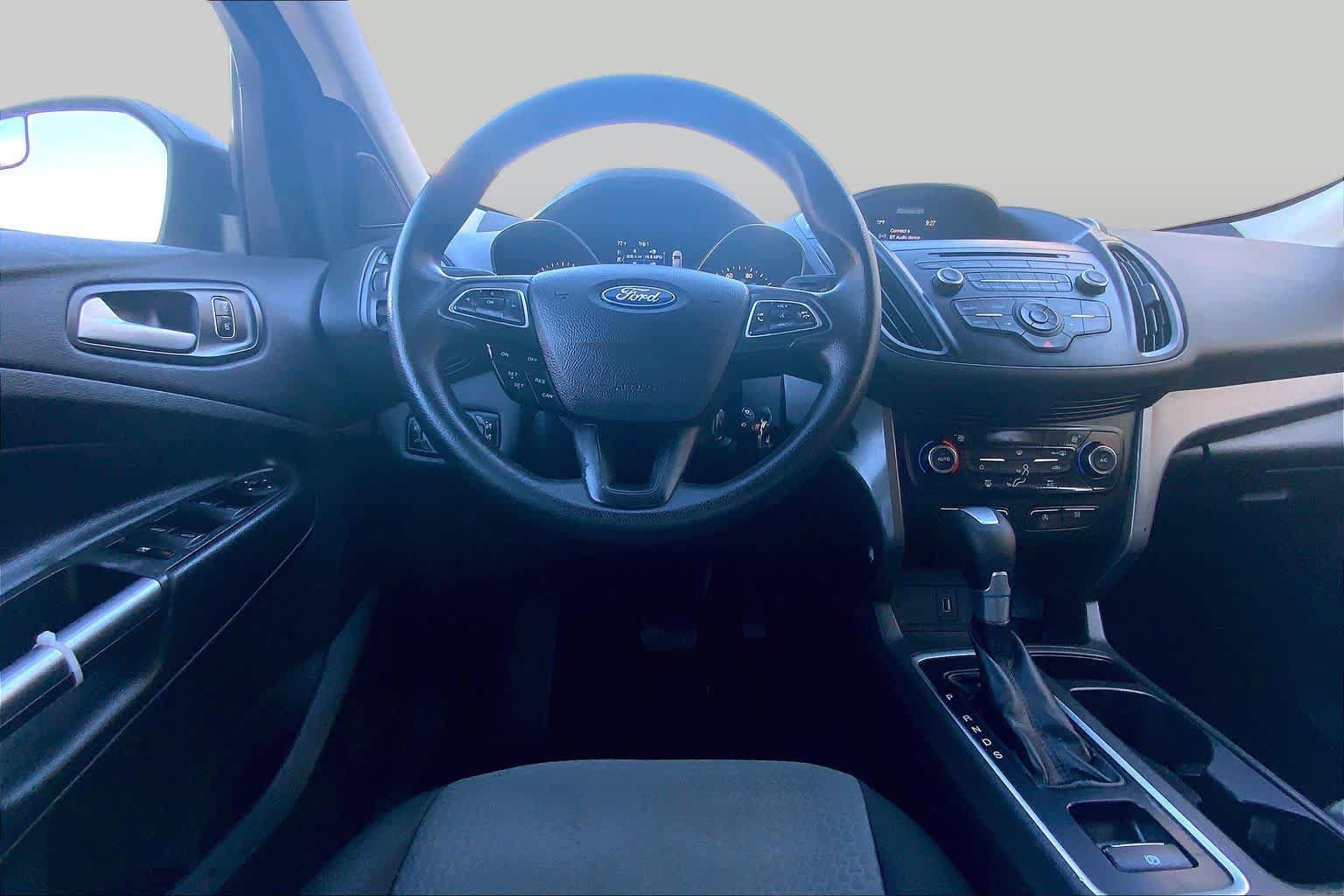 Used 2017 Ford Escape SE AWD/4WD image 6