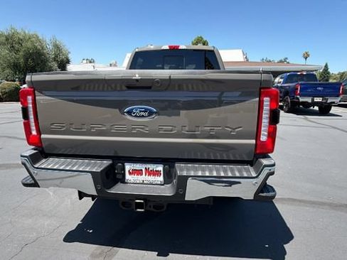 New 2026 Ford F250 Lariat w/ FX4 Off-Road Package AWD/4WD image 5