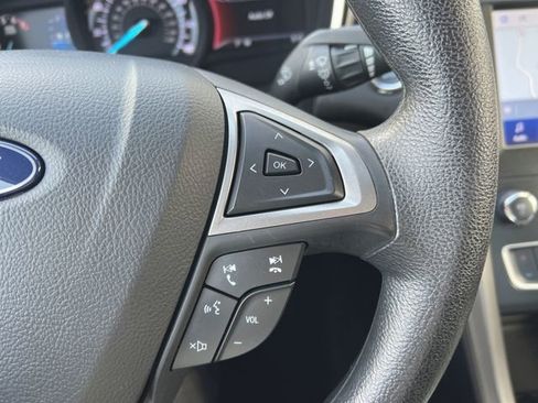 Used 2020 Ford Fusion SE image 26