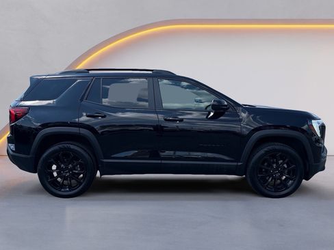 Used 2026 GMC Terrain Elevation w/ Elevation Premium Package AWD/4WD image 2