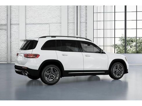 Used 2026 Mercedes-Benz GLB 250 4MATIC image 19