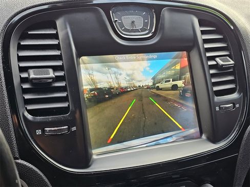 Used 2017 Chrysler 300 S image 25