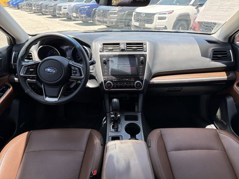 Used 2018 Subaru Outback 2.5i Touring AWD/4WD image 9