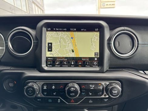 Used 2023 Jeep Wrangler Unlimited Rubicon 4xe w/ Cold Weather Group AWD/4WD image 16