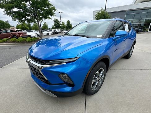 Used 2024 Chevrolet Blazer LT w/ Convenience Package FWD image 5