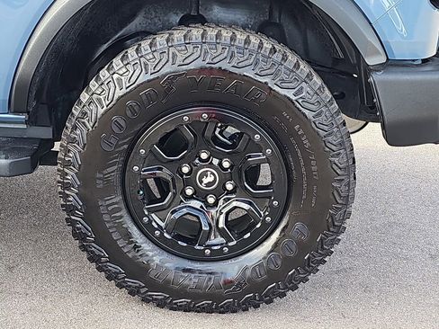 Used 2024 Ford Bronco Wildtrak image 38