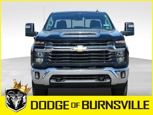 Used 2024 Chevrolet Silverado 2500 LT w/ All Star Edition AWD/4WD image 2