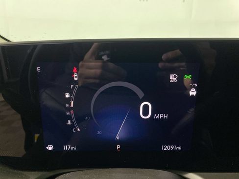 Used 2024 Buick Encore GX Preferred FWD image 15