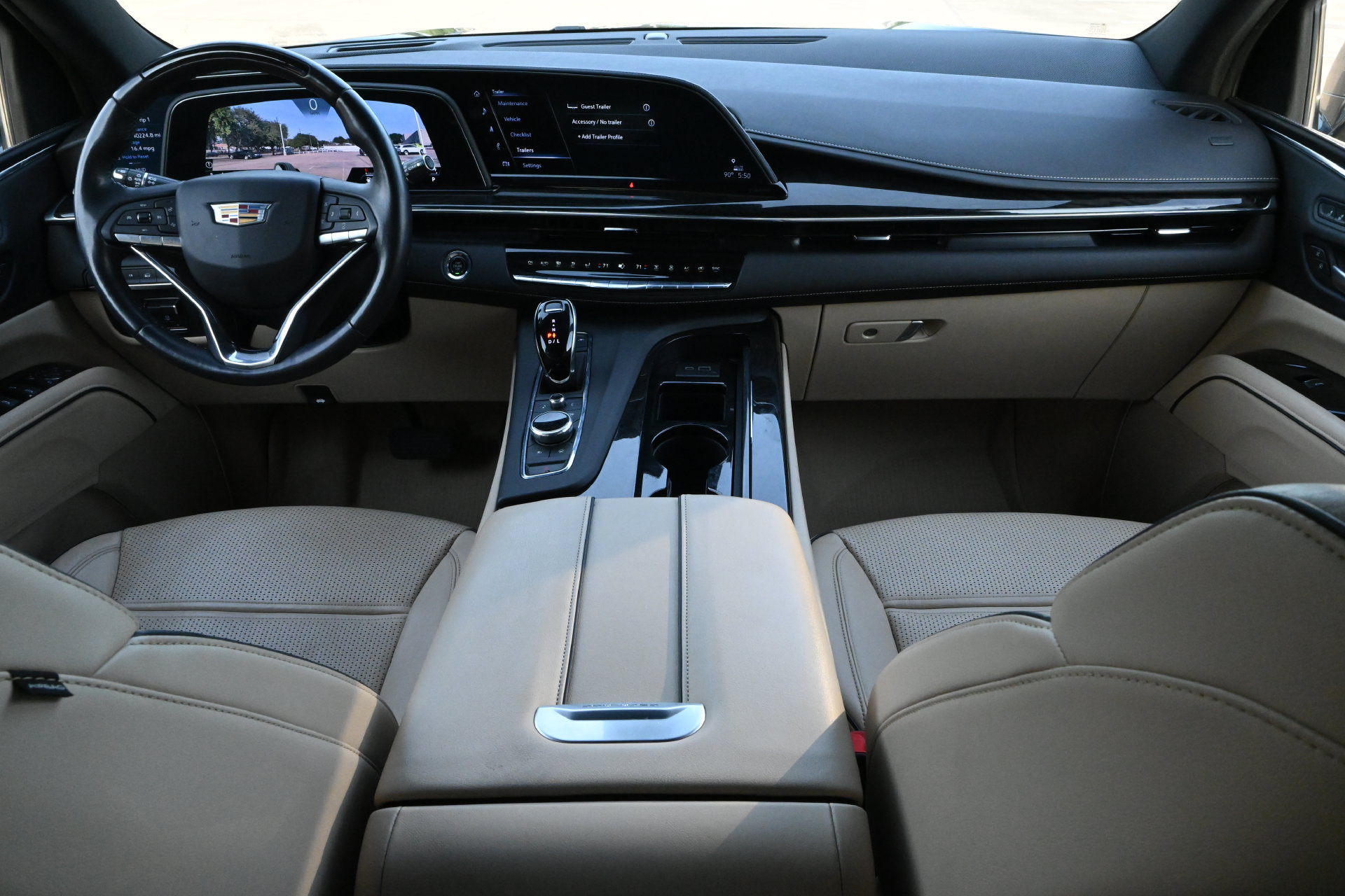 Certified 2023 Cadillac Escalade Premium Luxury w/ Performance Package AWD/4WD image 7