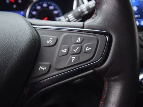 Used 2022 Chevrolet Equinox RS w/ Infotainment Package image 34