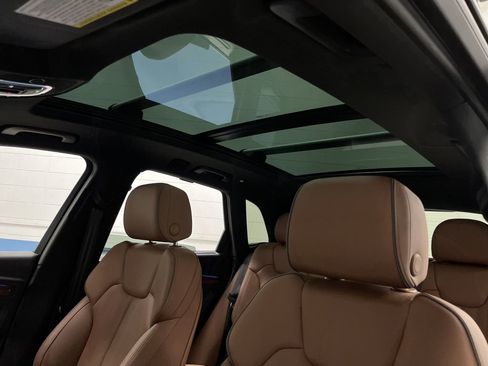 Used 2022 Audi Q5 e Prestige w/ Prestige Package image 7