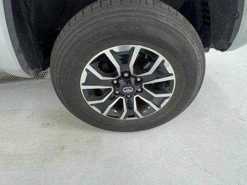 Used 2023 Toyota Tacoma TRD Sport w/ TRD Premium Sport Package AWD/4WD image 9