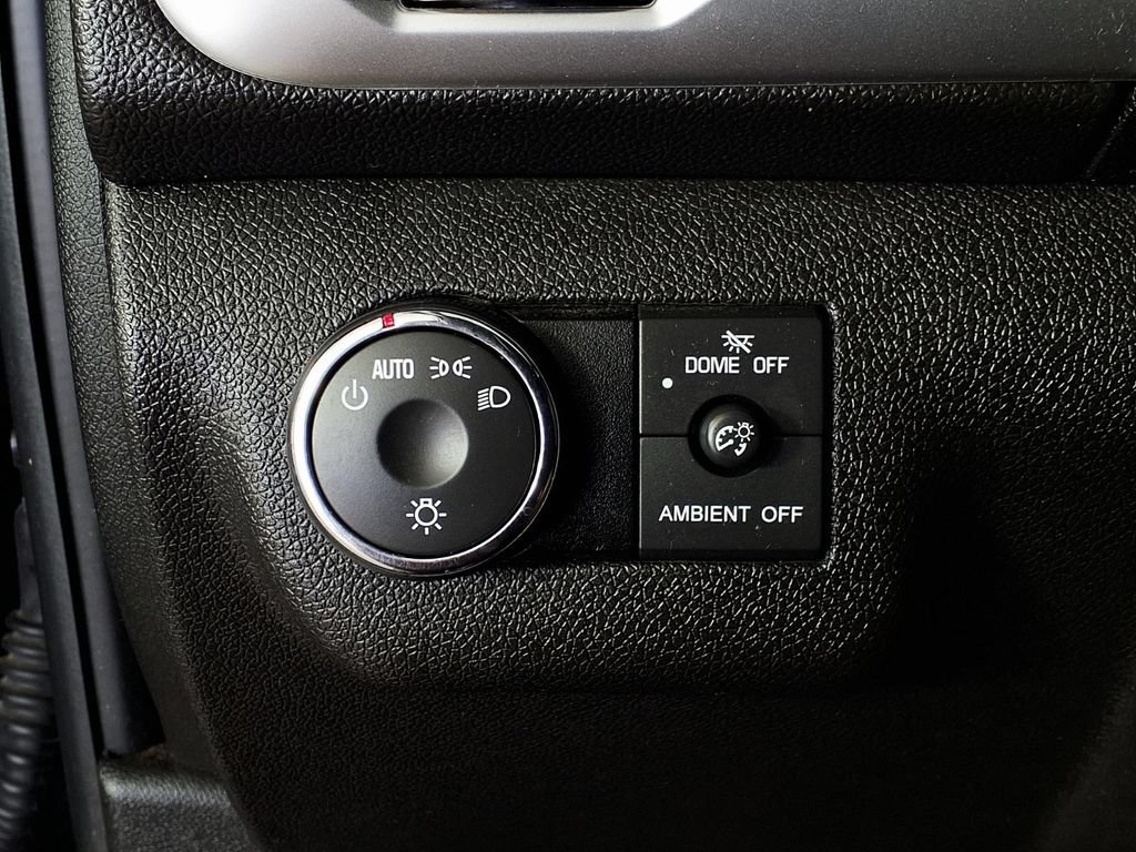 Used 2015 GMC Acadia SLE FWD image 24
